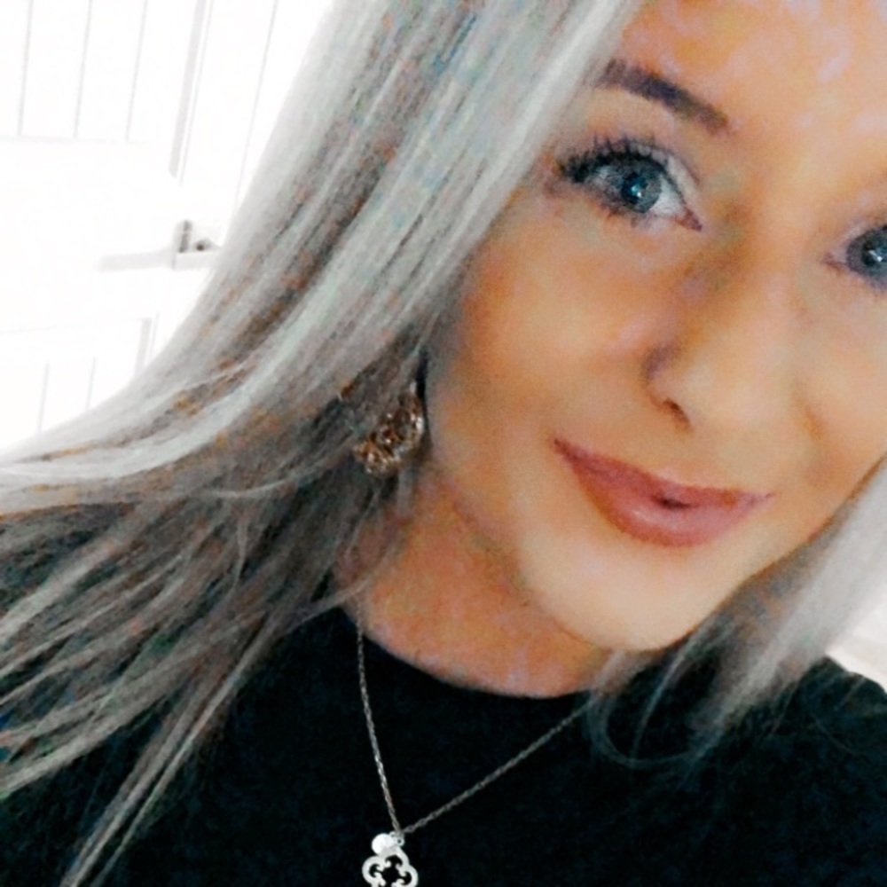 Meet your Posher, Hannah